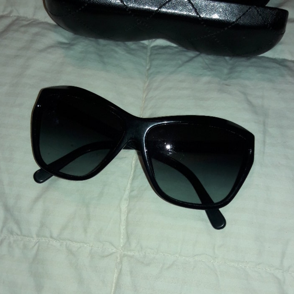 CHANEL sunglasses used good condition - Authentic